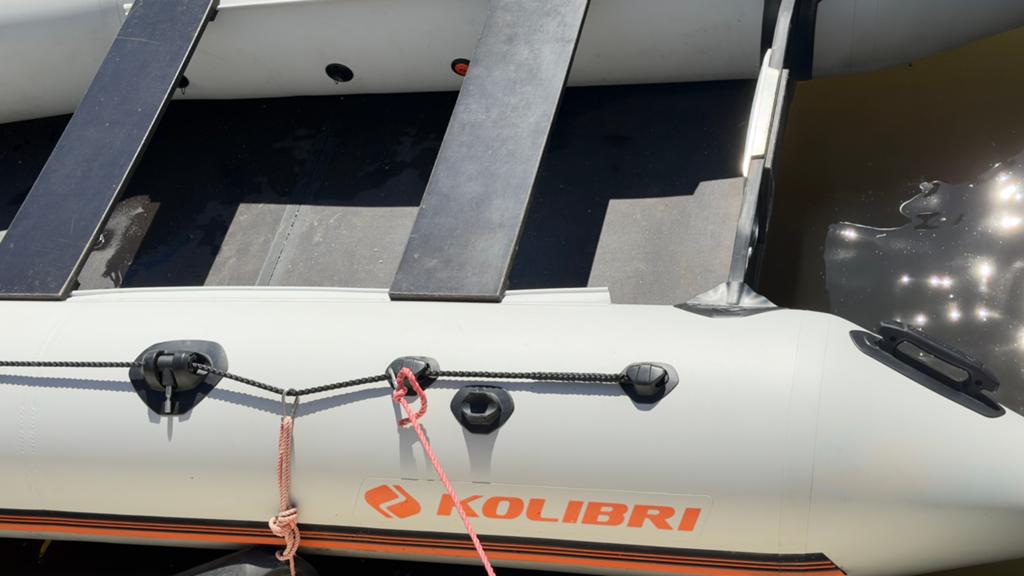 Kolibri 300 Rubberboot + boekvloer Nieuwstaat Zeer compleet, Watersport en Boten, Rubberboten, Ophalen, PVC, 4 pk, Peddels