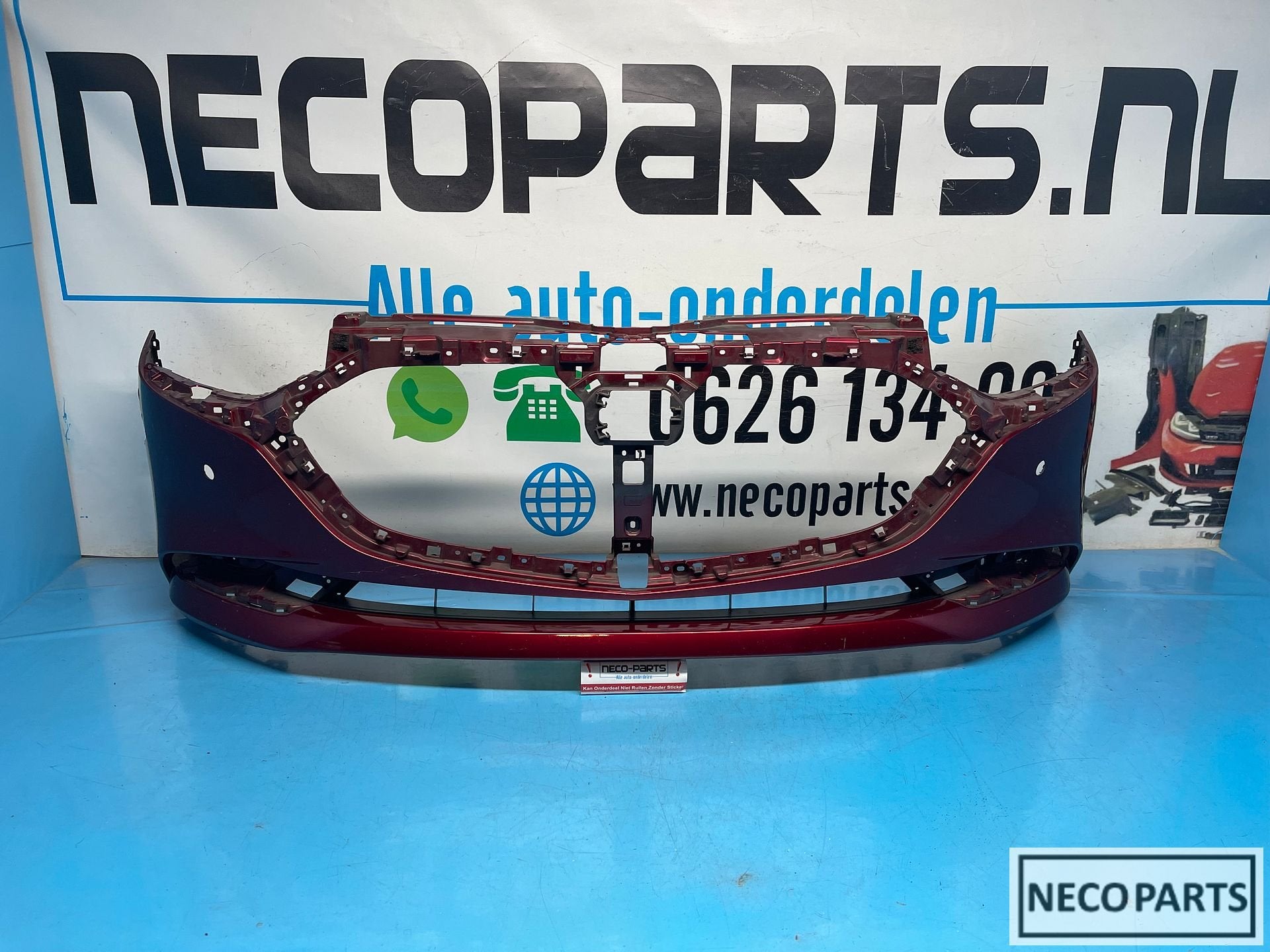 MAZDA 3 VOORBUMPER SEDAN ORIGINEEL ALLES LEVERBAAR, Auto-onderdelen, Carrosserie en Plaatwerk, Gebruikt, -, Ophalen of Verzenden