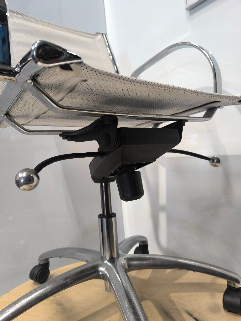 SILAND TECHNO - kantoor-/vergaderstoelen – wit leer,9st, Gebruikt, Wit, Ophalen of Verzenden, Bureaustoel