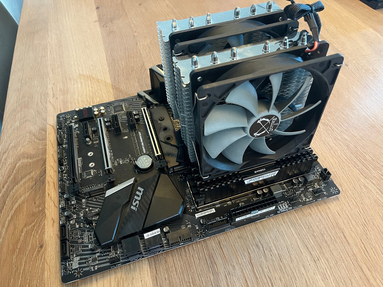 MSI Z370 Gaming, Scythe koeler, I7 8700K, 4x 8GB 3200mhz, Computers en Software, Ophalen of Verzenden, Zo goed als nieuw, Intel