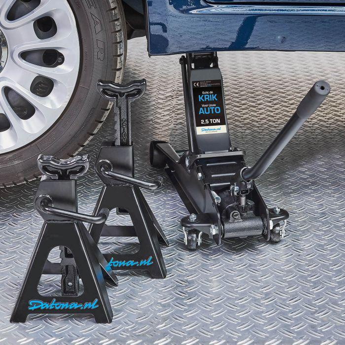 Autokrik laag 2,5 ton + assteunen 3 ton van €145,- NU VOOR, Ophalen, Zo goed als nieuw, Hydraulisch, Garagekrik