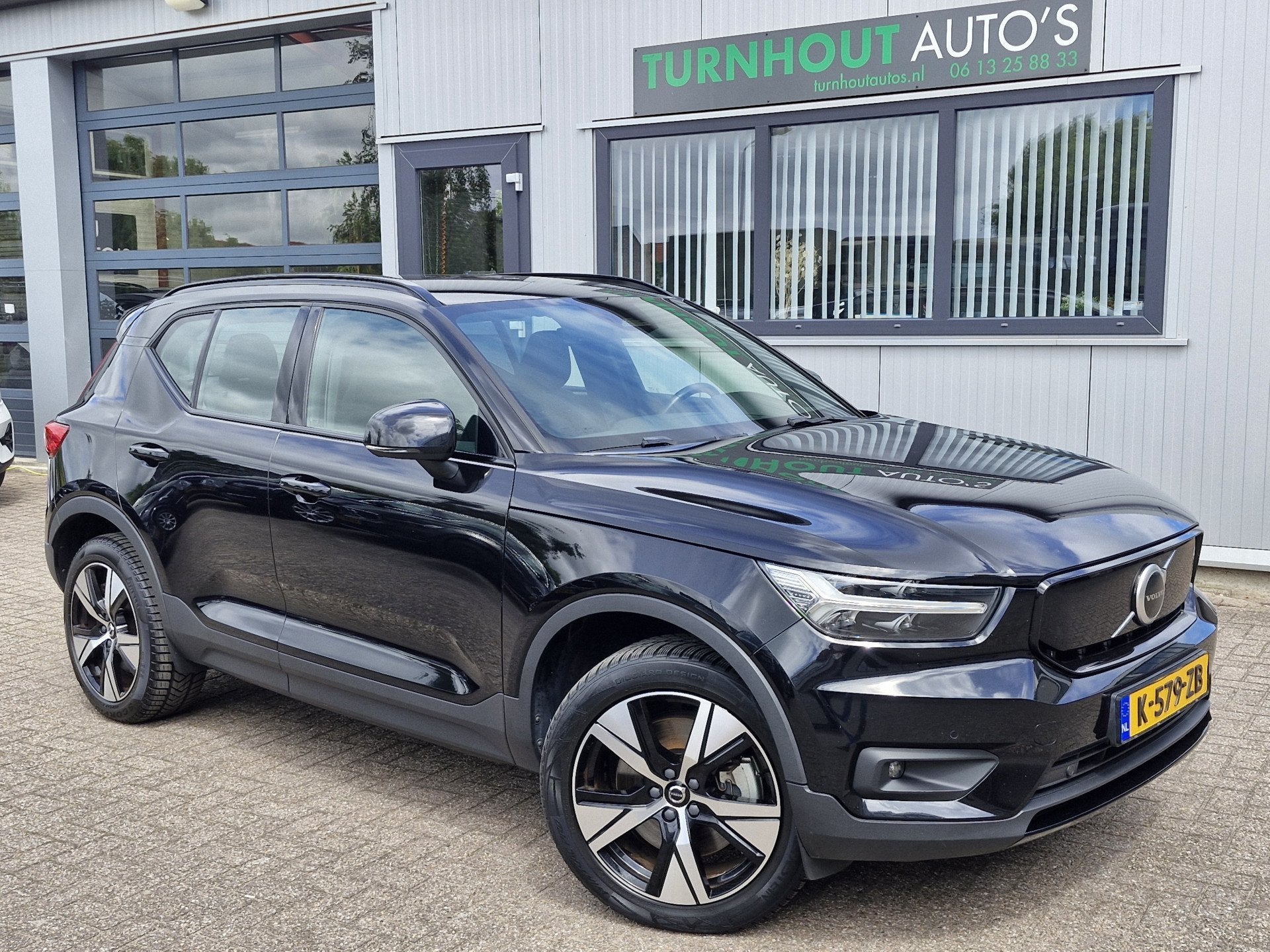 Volvo XC40 Recharge P8 AWD R-Design Sportinterieur Volleder, Auto's, Volvo, 34 min, Gebruikt, Met garantie (alle), Zwart