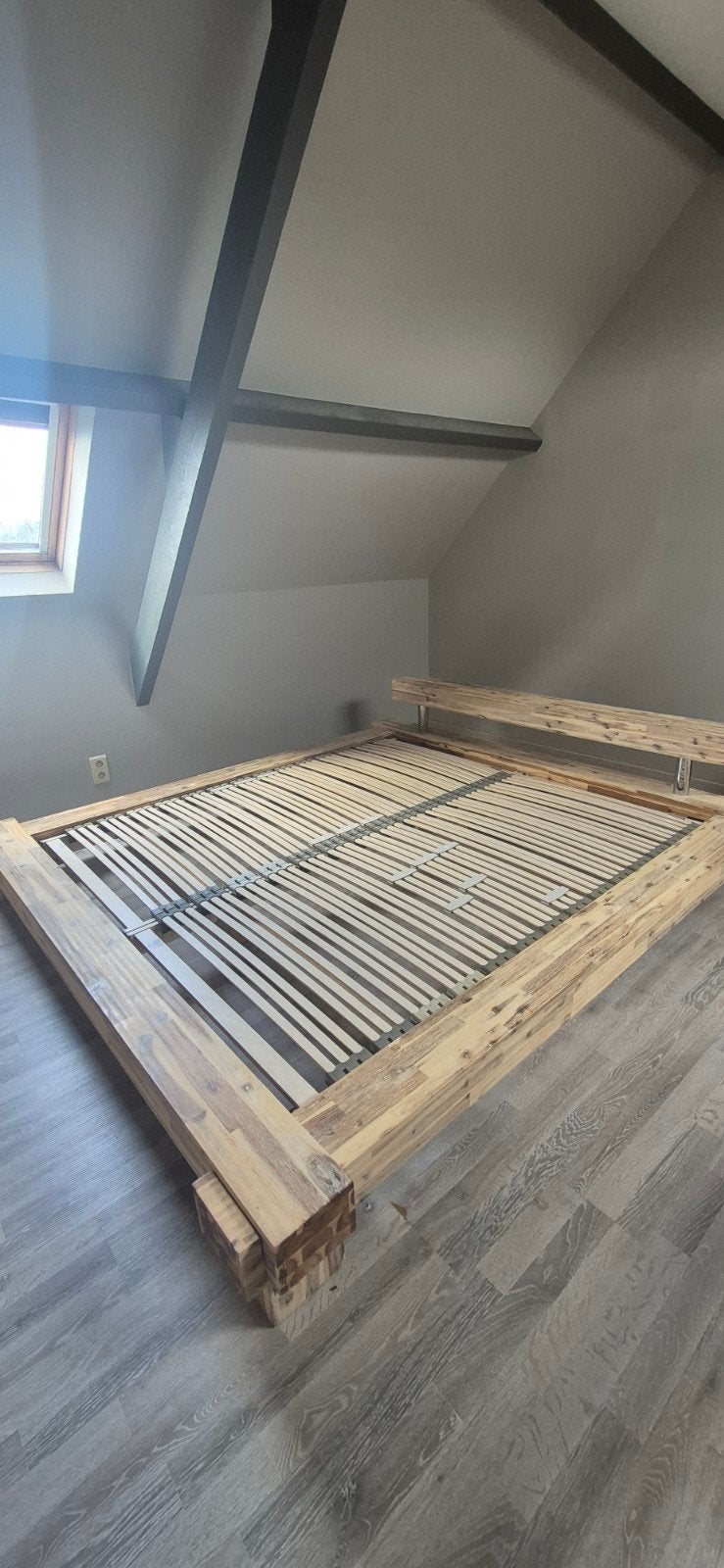 Bedframe met lattenbodem 180x200 cm, Gebruikt, Tweepersoons, Ophalen of Verzenden, 180 cm