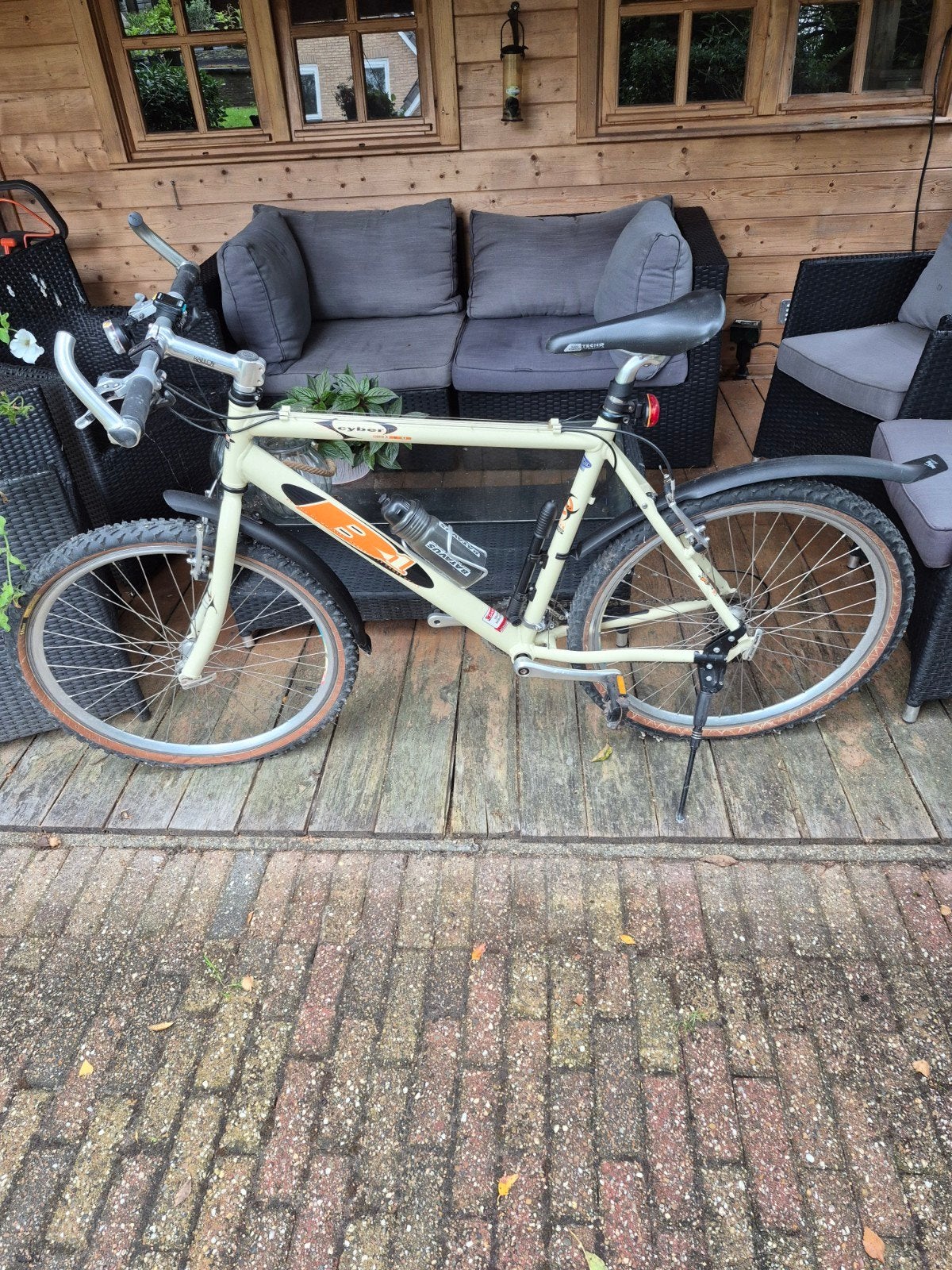 Batavus B1 mountainbike, Ophalen, 24 inch of meer, Velgrem, Batavus