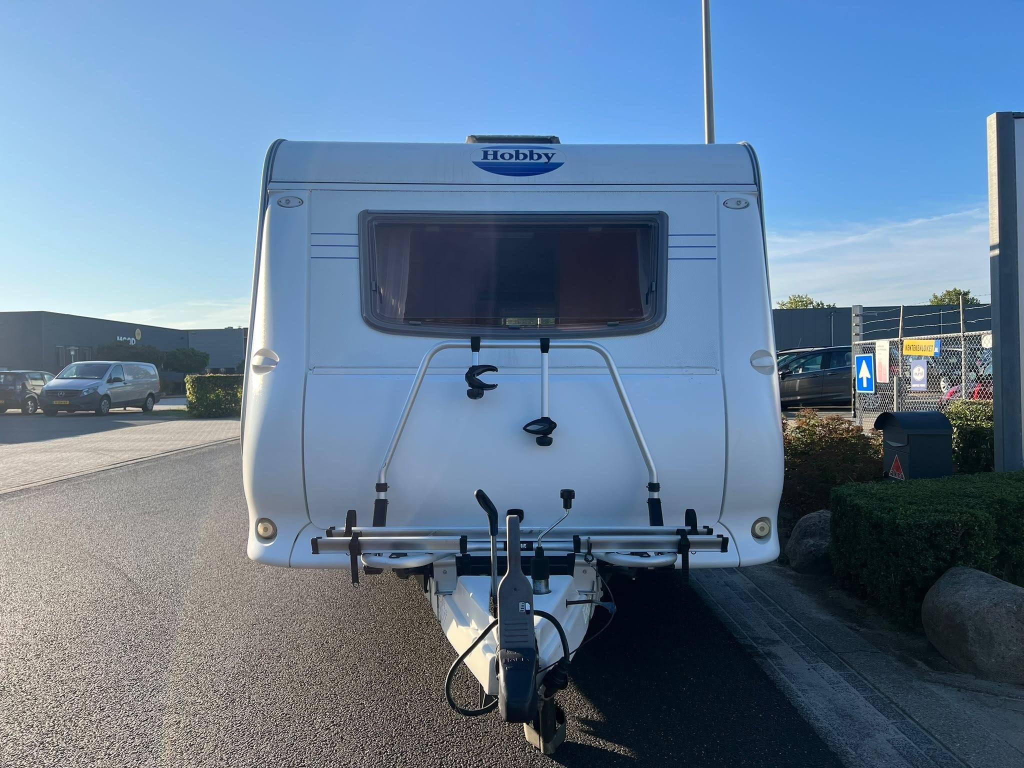 Hobby De Luxe Easy 440 SF | Fietsenrek Voor & Achter | Mover, Vast bed, Hobby, Tot en met 2, Bedrijf