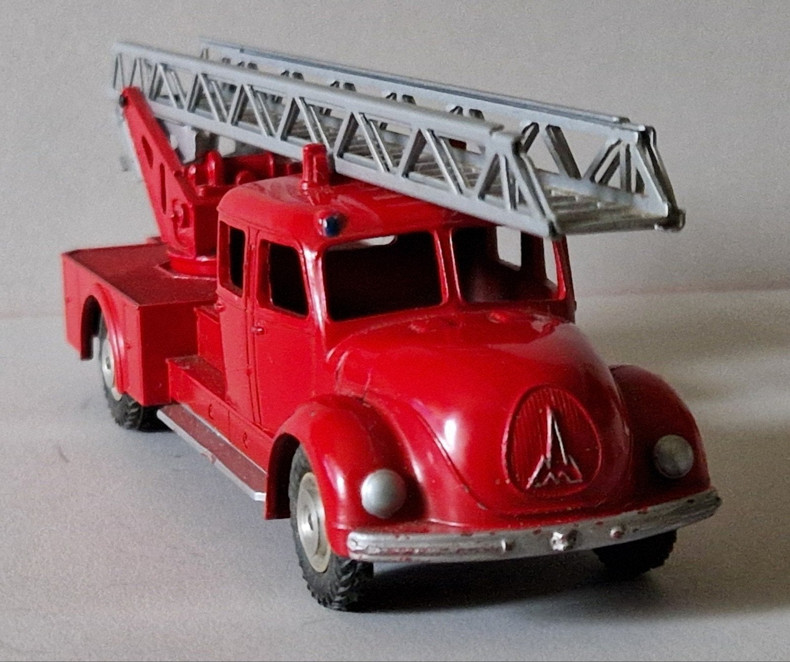 Märklin 8023 Magirus Feuerwehrleiter  A(+), Verzenden, Zo goed als nieuw, Auto, Overige merken