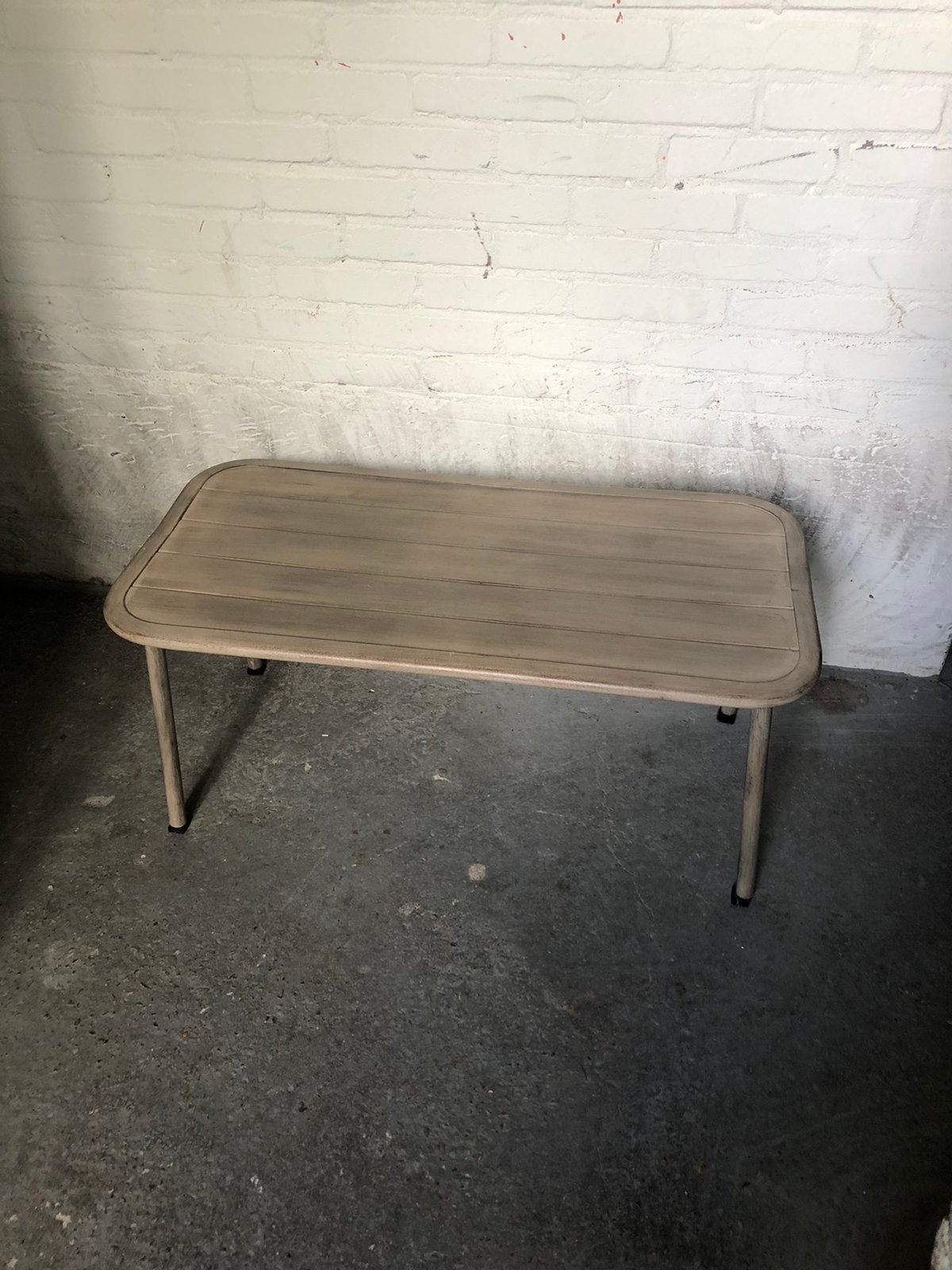 Bijzet tafel, Minder dan 55 cm, Metaal of Aluminium, Zo goed als nieuw, Rechthoekig