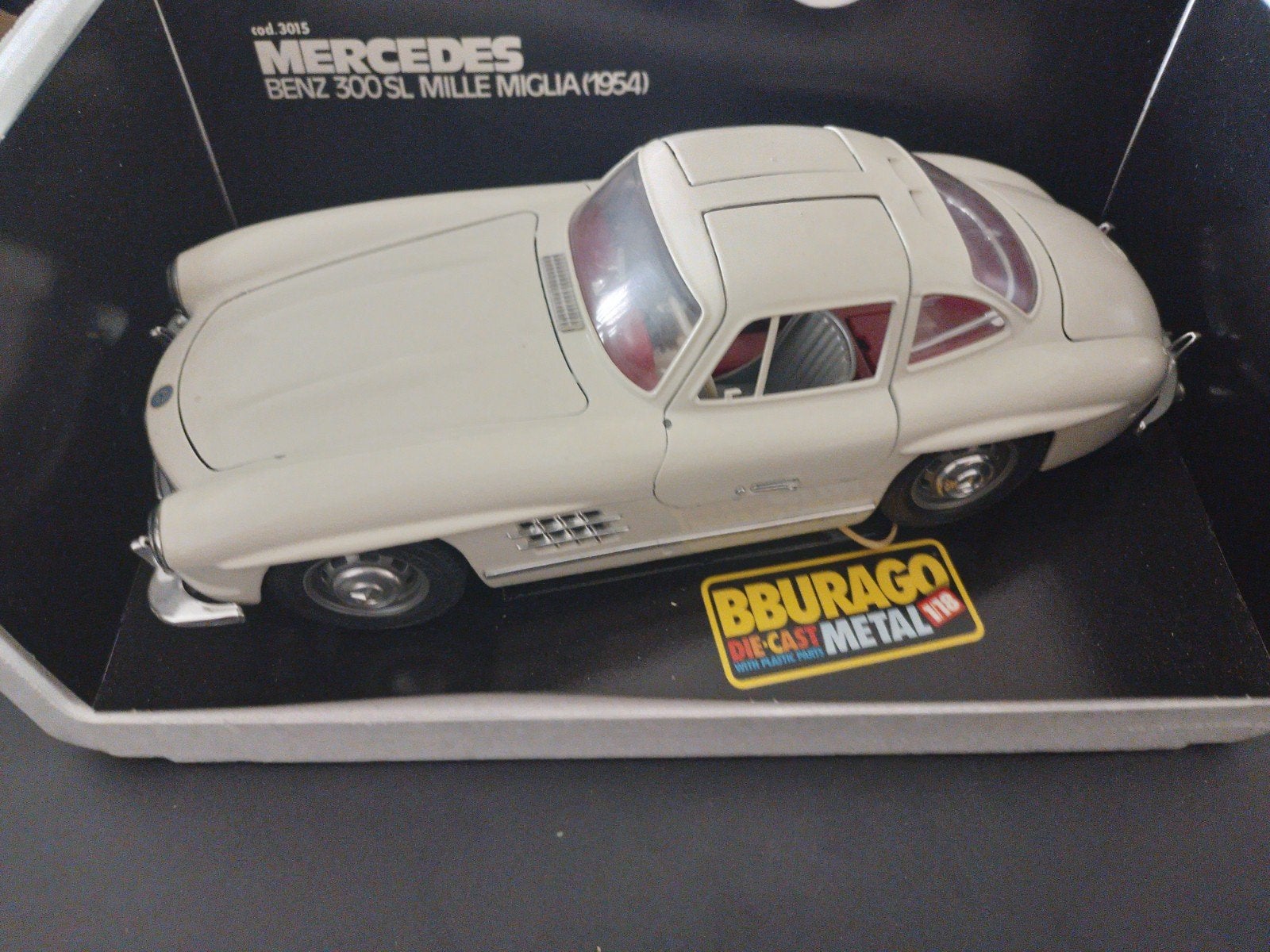 mercedes benz 300sl, Hobby en Vrije tijd, Modelauto's | 1:18, Ophalen of Verzenden, Zo goed als nieuw, Bburago