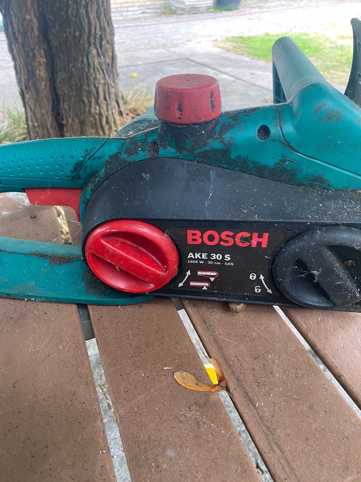 Kettingzaag Bosch, Ophalen, Zo goed als nieuw, 1200 watt of meer, Overige typen