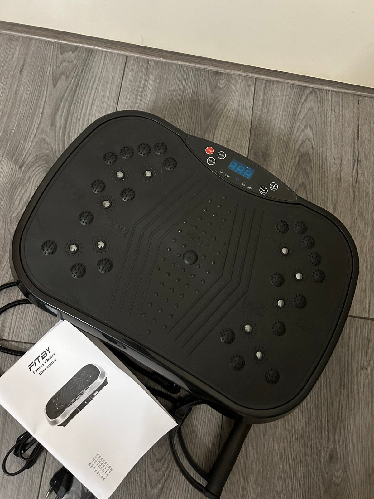 Nieuwe Trilplaat met Bluetooth, Kunststof, Trilplaat, Ophalen of Verzenden, Armen