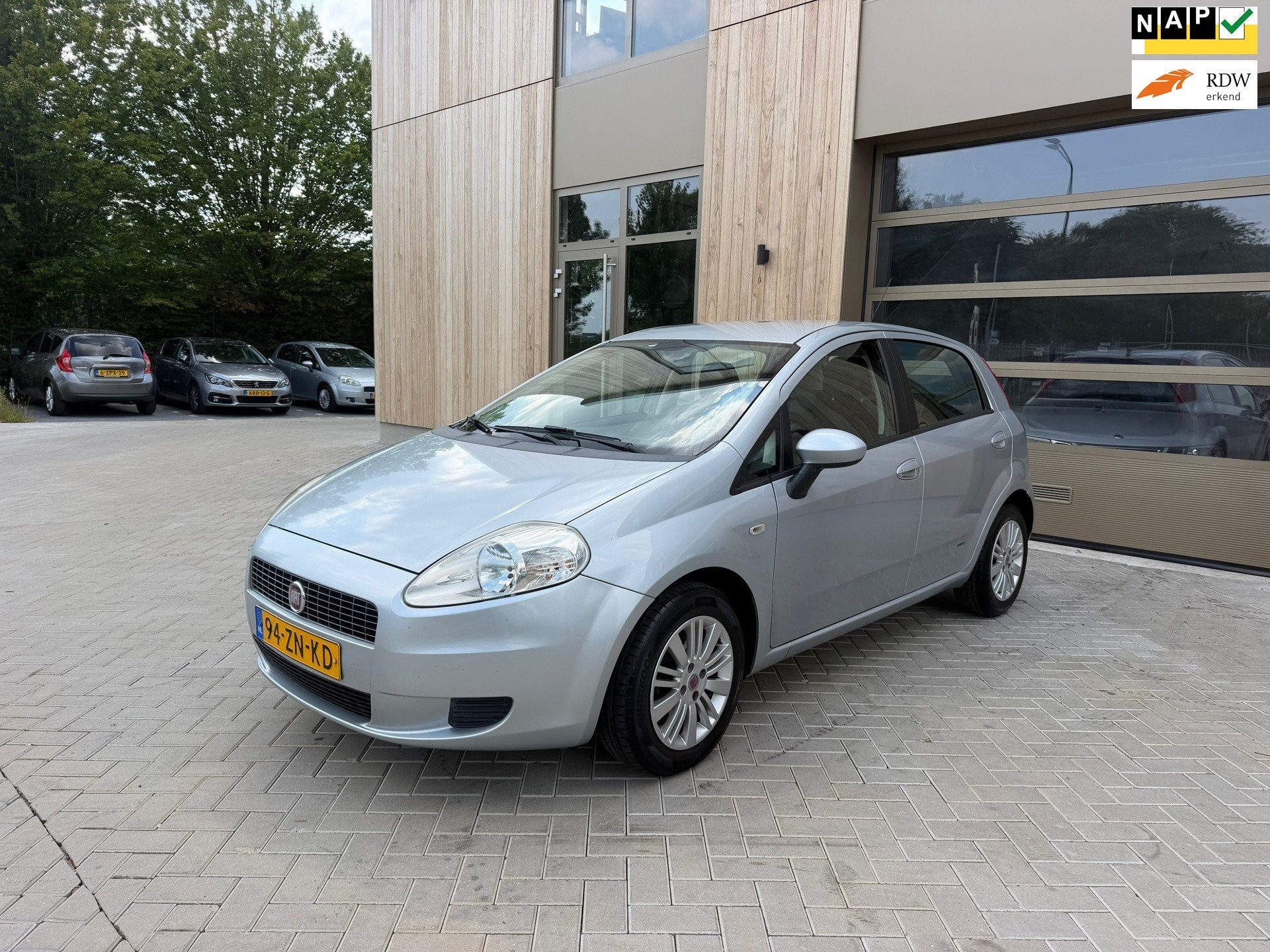 Fiat Grande Punto 1.4 Dynamic 5DRS|Airco|Cruise Controle|Tre, Auto's, Fiat, Voorwielaandrijving, Stof, Zwart, 4 cilinders