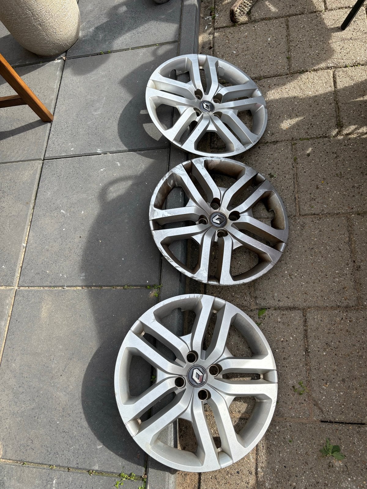 Renault Clio 4 wieldoppen 16 inch (set van 3), Ophalen, Gebruikt