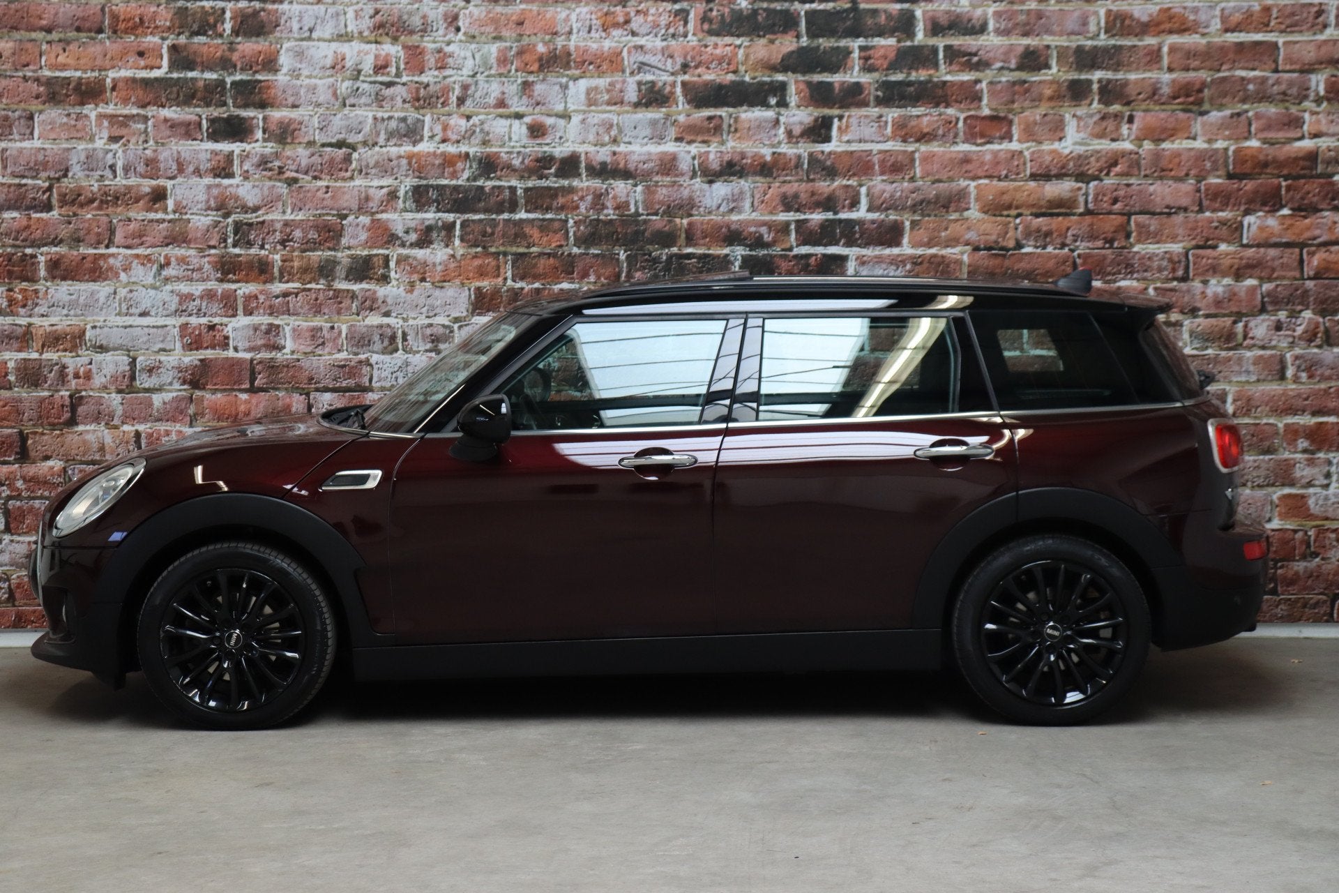 MINI Clubman Cooper Serious Business / Navigatiesysteem Prof, Auto's, Voorwielaandrijving, Gebruikt, Parkeersensor, Origineel Nederlands