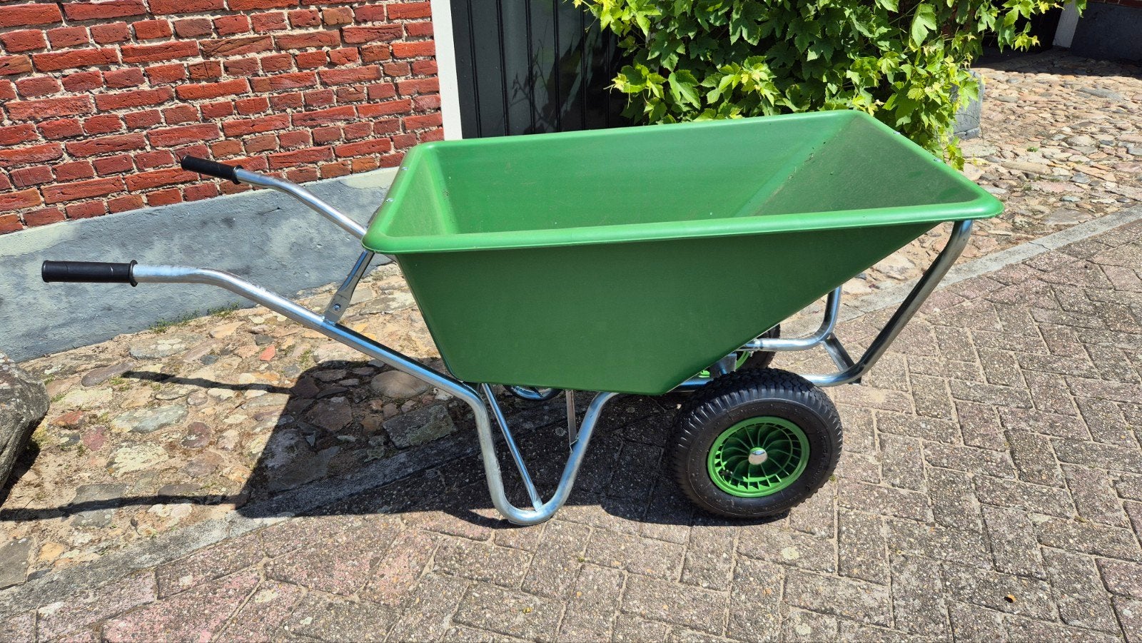 Kruiwagen mestkruiwagen dubbele wielen zo goed als nieuw, Ophalen, Zo goed als nieuw