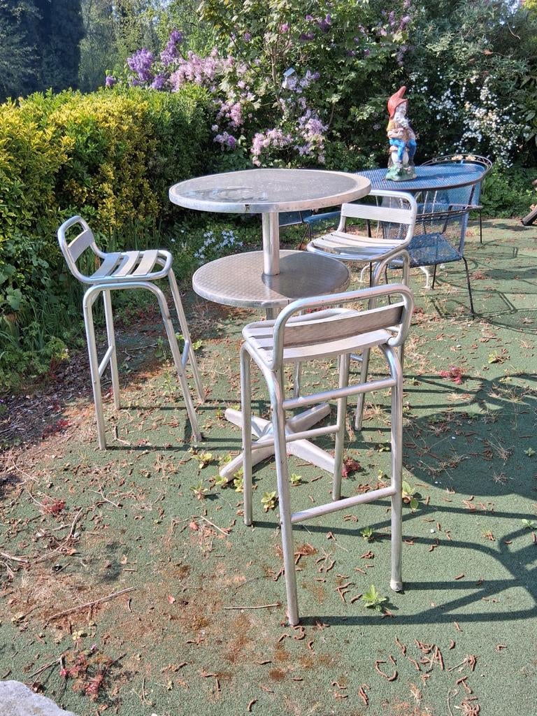 Tuinset, Ophalen