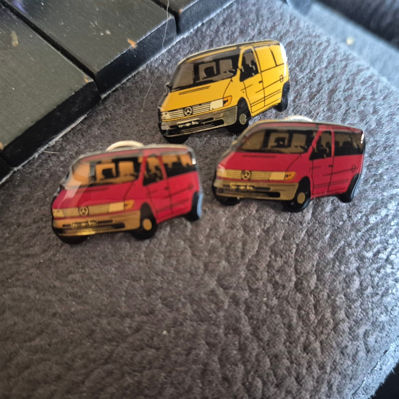 mooie mercedes pins, Ophalen of Verzenden, Zo goed als nieuw, Merk