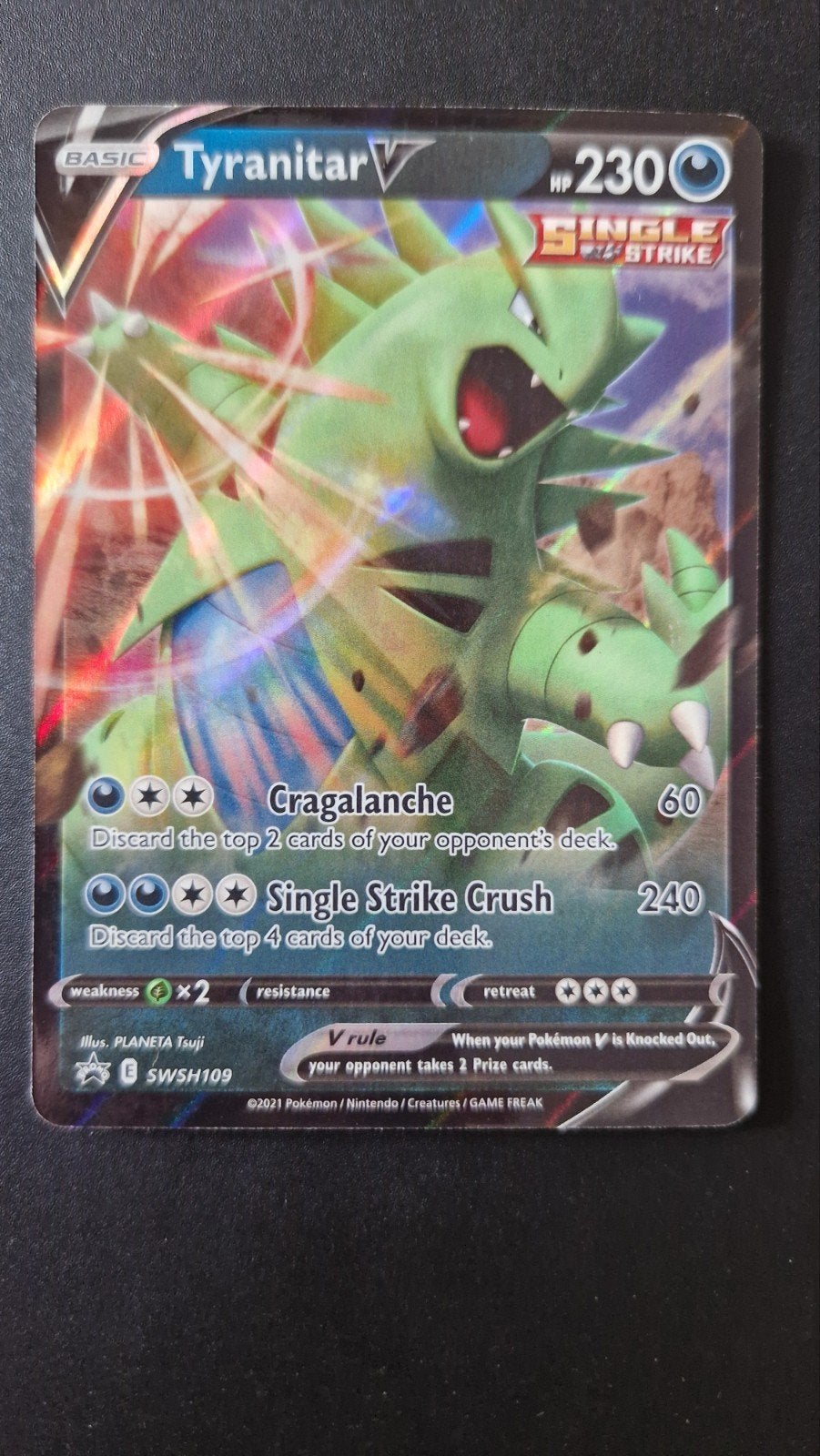 Tyranitar V swsh109 Promokaart Pokemon, Ophalen of Verzenden, Nieuw, Speeldeck