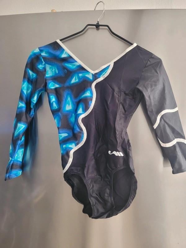 CM Turnpakje, Blauw Zwart, maat T2, Sport en Fitness, Turnen, Maat 36 t/m 42, Zo goed als nieuw, Turnpak(je), Verzenden