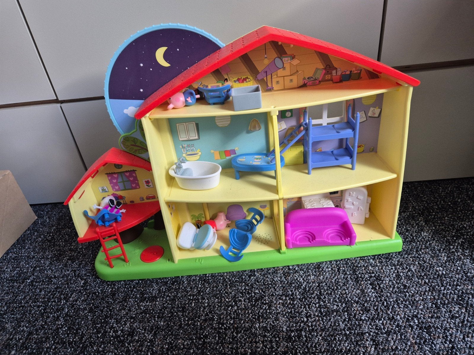 Peppa Pig Speelhuis met accessoires, Kinderen en Baby's, Speelgoed | Poppenhuizen, Ophalen, Gebruikt, Poppenhuis