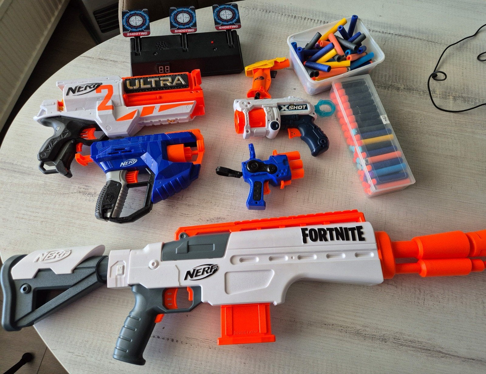 Set van 6 nerf guns met pijltjes en elektrische target, Ophalen of Verzenden, Jongen of Meisje