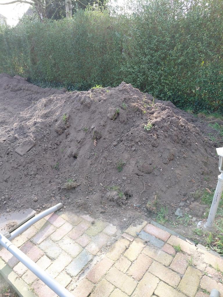 Grote berg zand gratis af te halen, Ophalen, Gebruikt, Ophoogzand