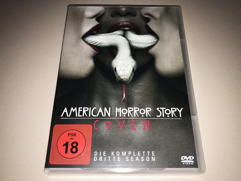 American Horror Story (seizoen 3) Engelse ondertiteling, Cd's en Dvd's, Dvd's | Tv en Series, Vanaf 16 jaar, Verzenden, Gebruikt