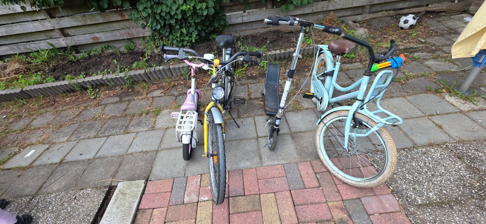 3 fietsen en scooter. Allemaal te halen uit Haren., Ophalen, Gebruikt, 80 kg of meer