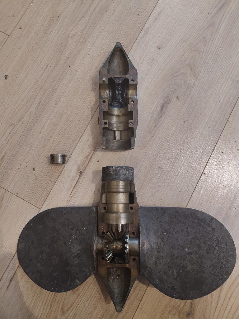 klapschroef 2 blads, Ophalen of Verzenden, Gebruikt, Motor en Techniek, Zeilboot of Motorboot