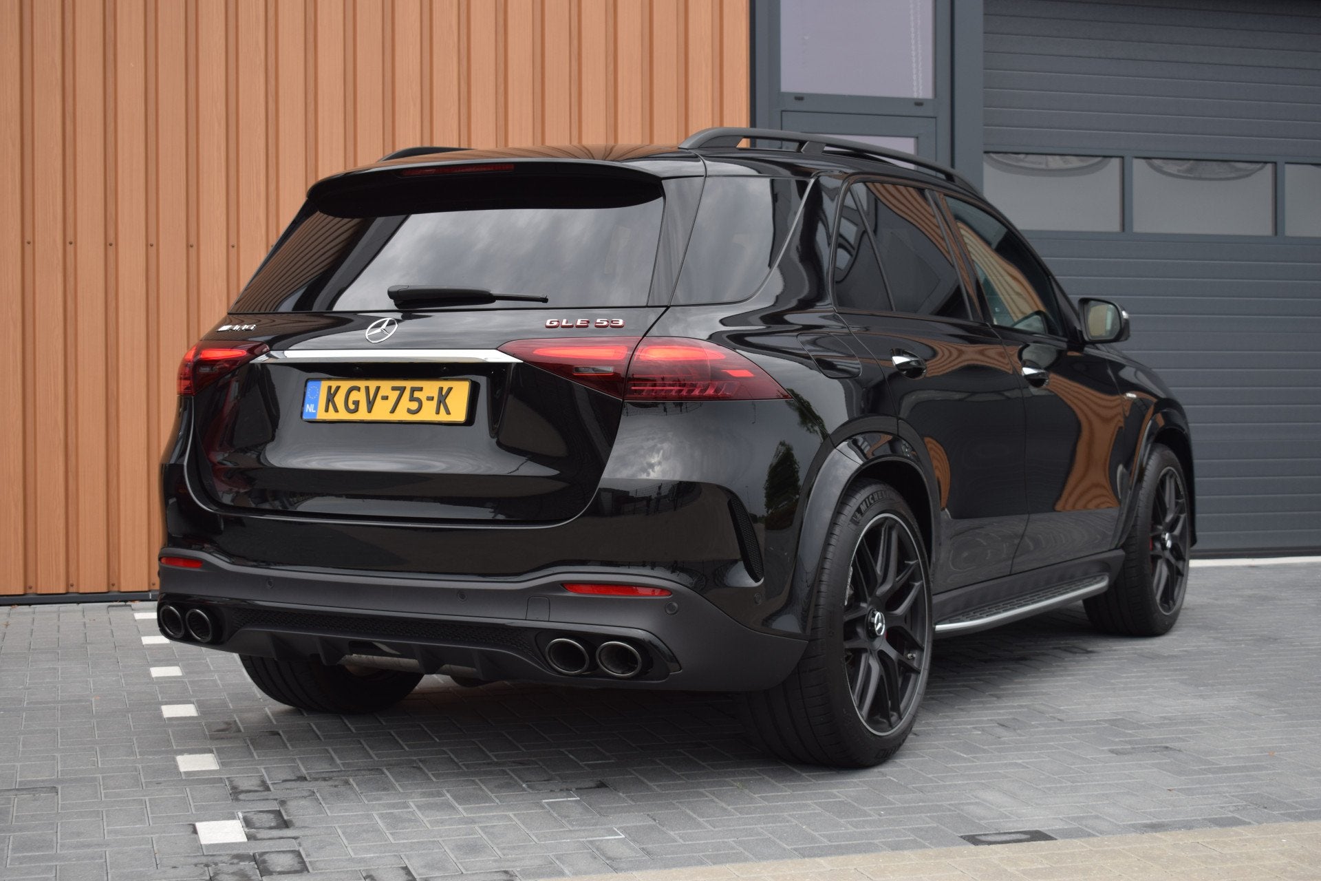 Mercedes-Benz GLE AMG 53 Hybrid 4MATIC+ Night Edition Premiu, Auto's, Automaat, Dealer onderhouden, Gebruikt, Automatische klimaatregeling