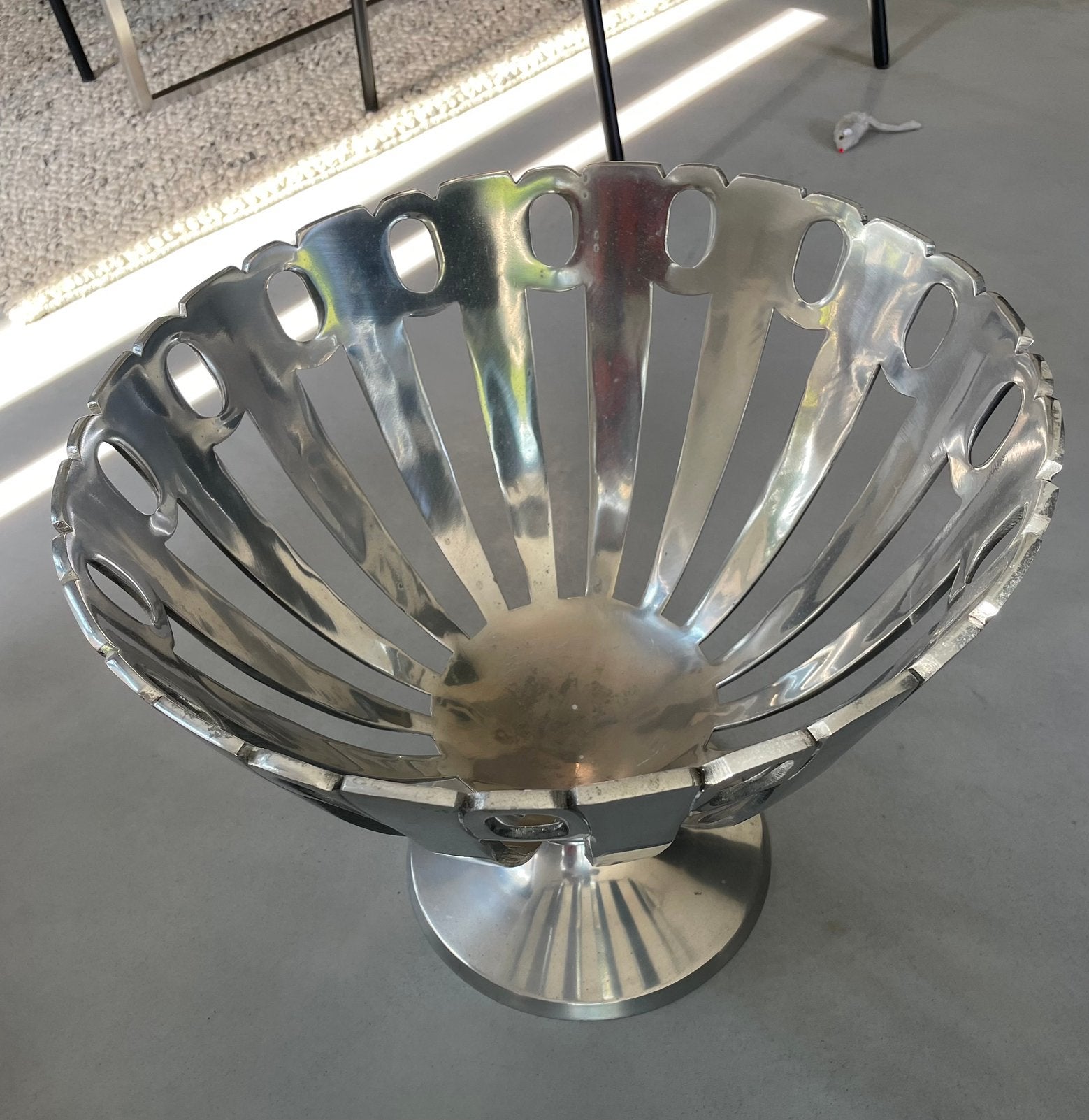 Grote decoratieve schaal op voet,, Ophalen, Zo goed als nieuw, Rond, Glas