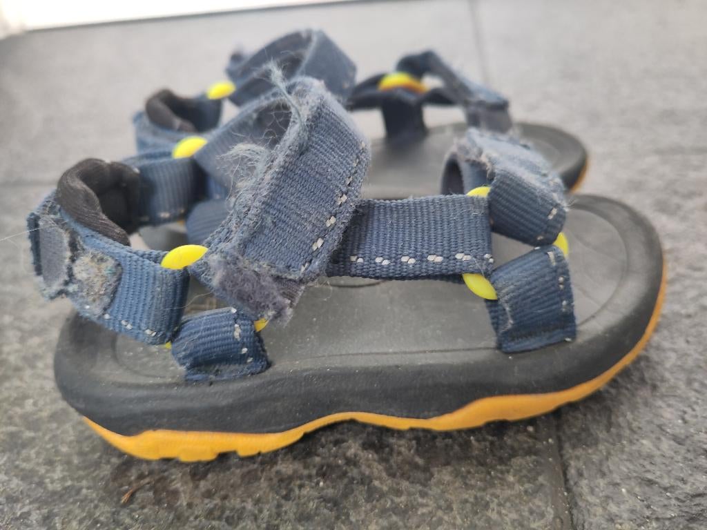 Teva's maat 20, draagmaat 21/22, Kinderen en Baby's, Kinderkleding | Schoenen en Sokken, Gebruikt, Jongen of Meisje, Overige typen