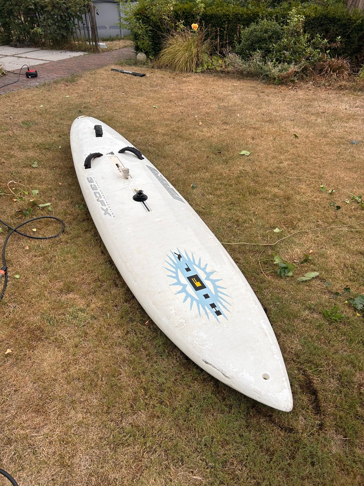Windsurfplank highfly 330FX - voor Kratje Jupiler, Watersport en Boten, Windsurfen, Ophalen, Met voetbanden, Gebruikt, Plank