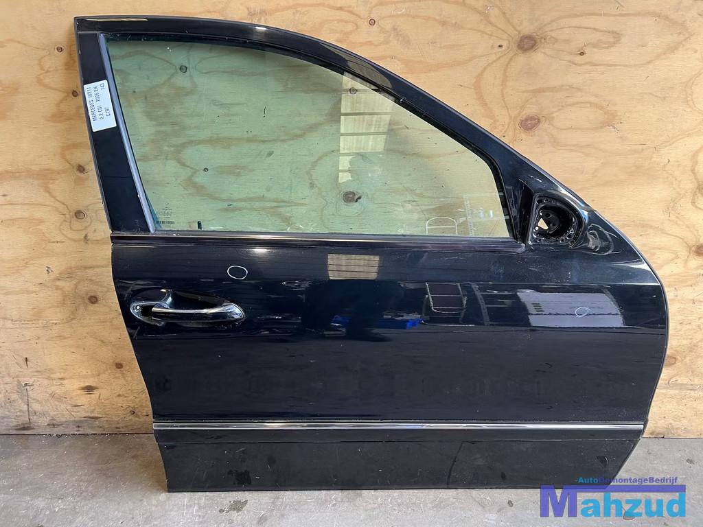 MERCEDES E KLASSE W211 Zwart C197 Rechts voor deur 2002-2009, Auto-onderdelen, Gebruikt, Mercedes-Benz AG, Deur, Mercedes-Benz