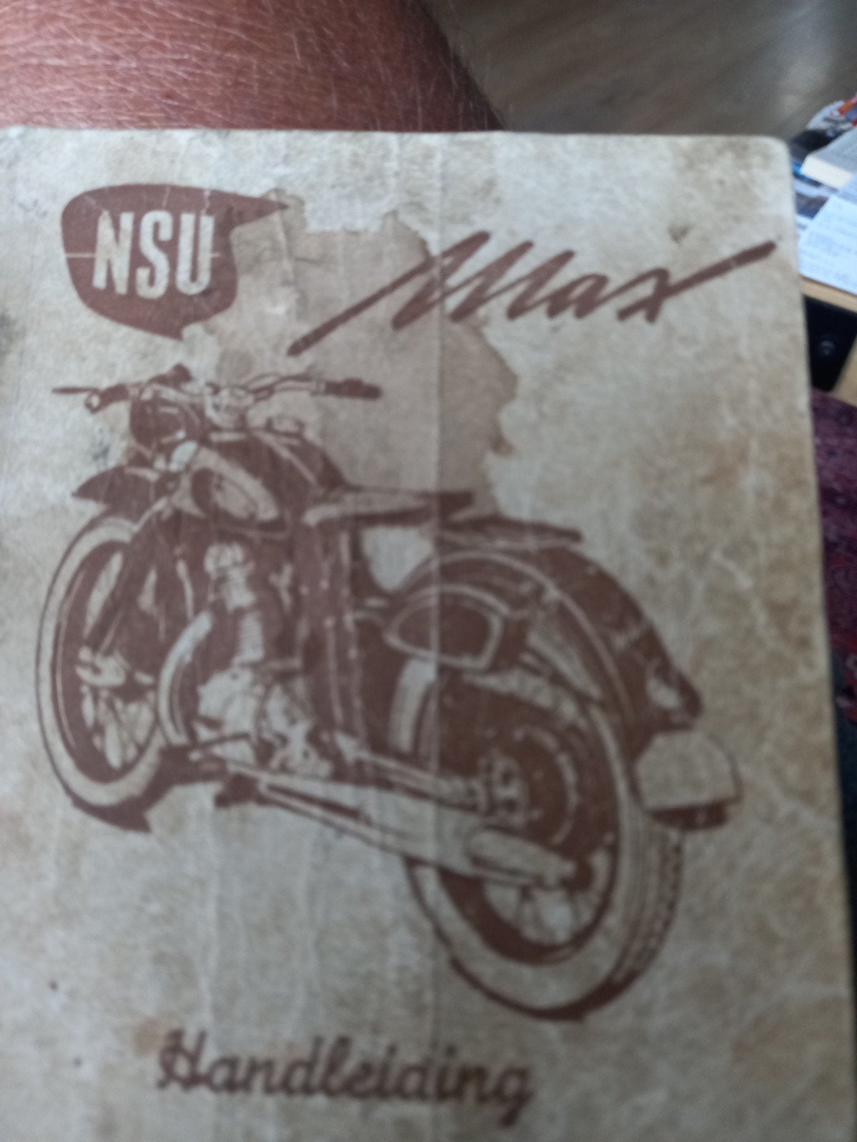 Gezocht solo zweefzadel voor een nsu max, Ophalen