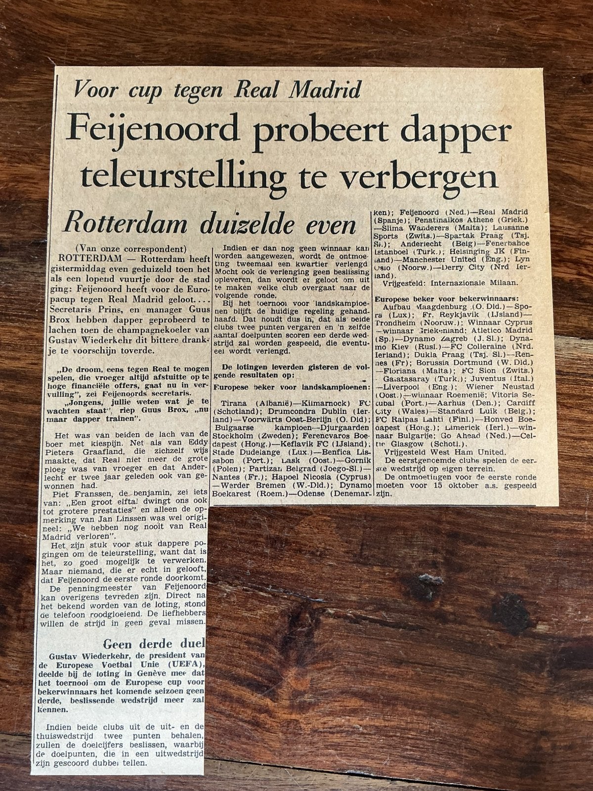 Voetbal krantenartikel Feyenoord voor cup tegen Real Madrid, Verzamelen, Ophalen of Verzenden, 1960 tot 1980, Knipsel(s)