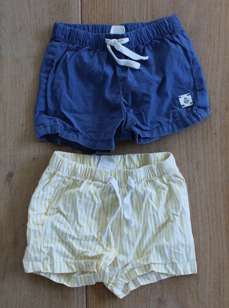 2 korte broekjes van H&M 68, Kinderen en Baby's, Babykleding | Maat 68, Gebruikt, Broekje, H&M, Ophalen of Verzenden