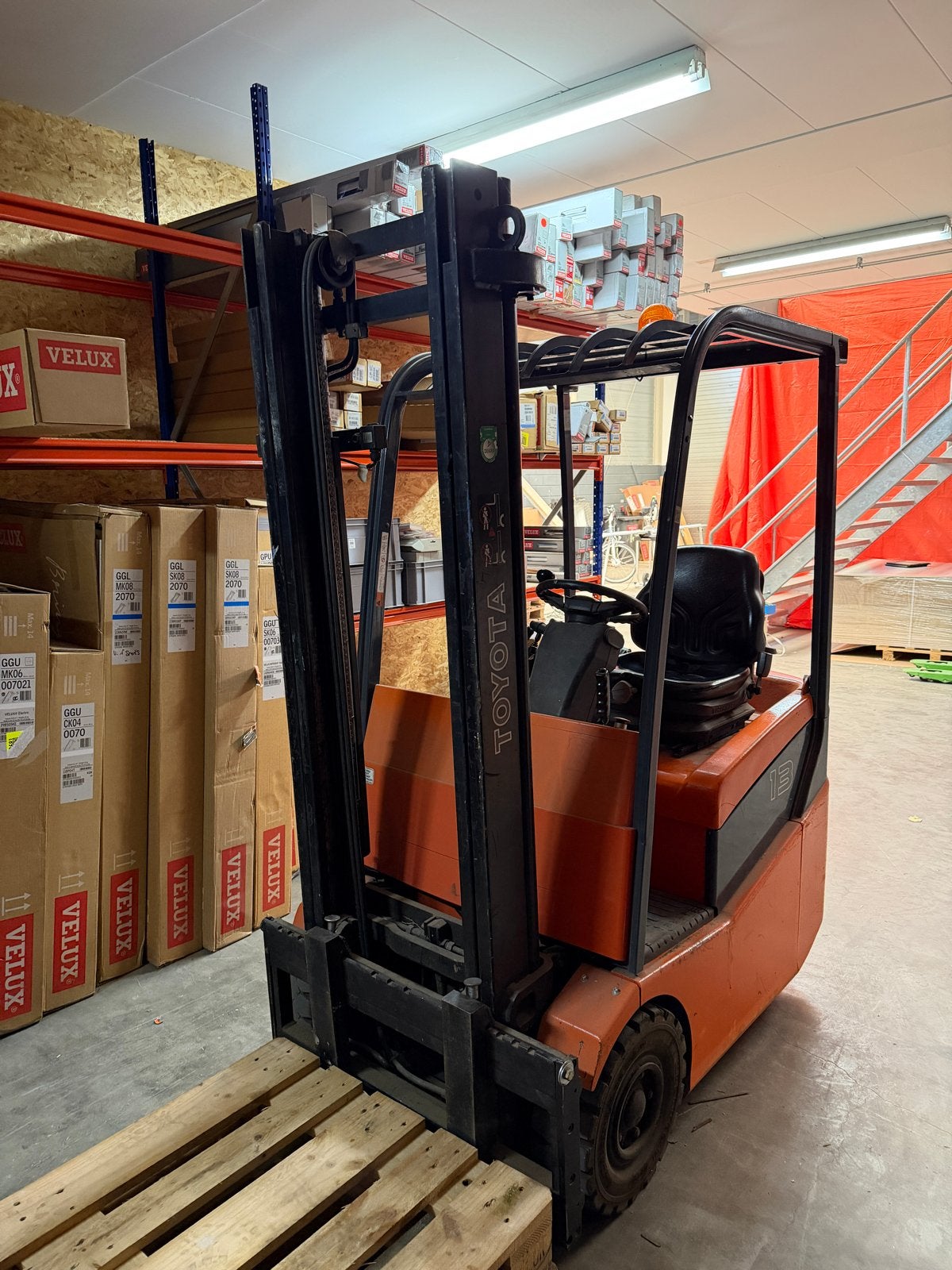 Toyota elektrische Heftruck , 300 cm hefhoogte, 1000 tot 2000 kg, Ophalen, Elektrisch, Heftruck