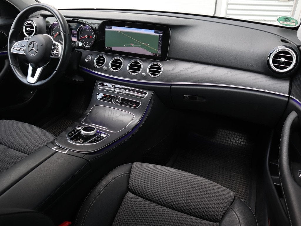 Mercedes-Benz E-klasse 200 Premium, Auto's, 12 maanden, Gebruikt, 4 cilinders, Leder en Stof