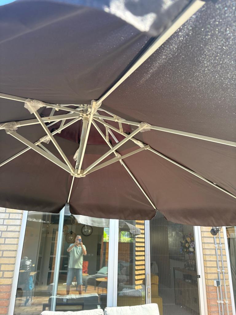 Zweefparasol - Donkergrijs - ., Gebruikt, Kantelbaar, Zweefparasol, 2 tot 3 meter