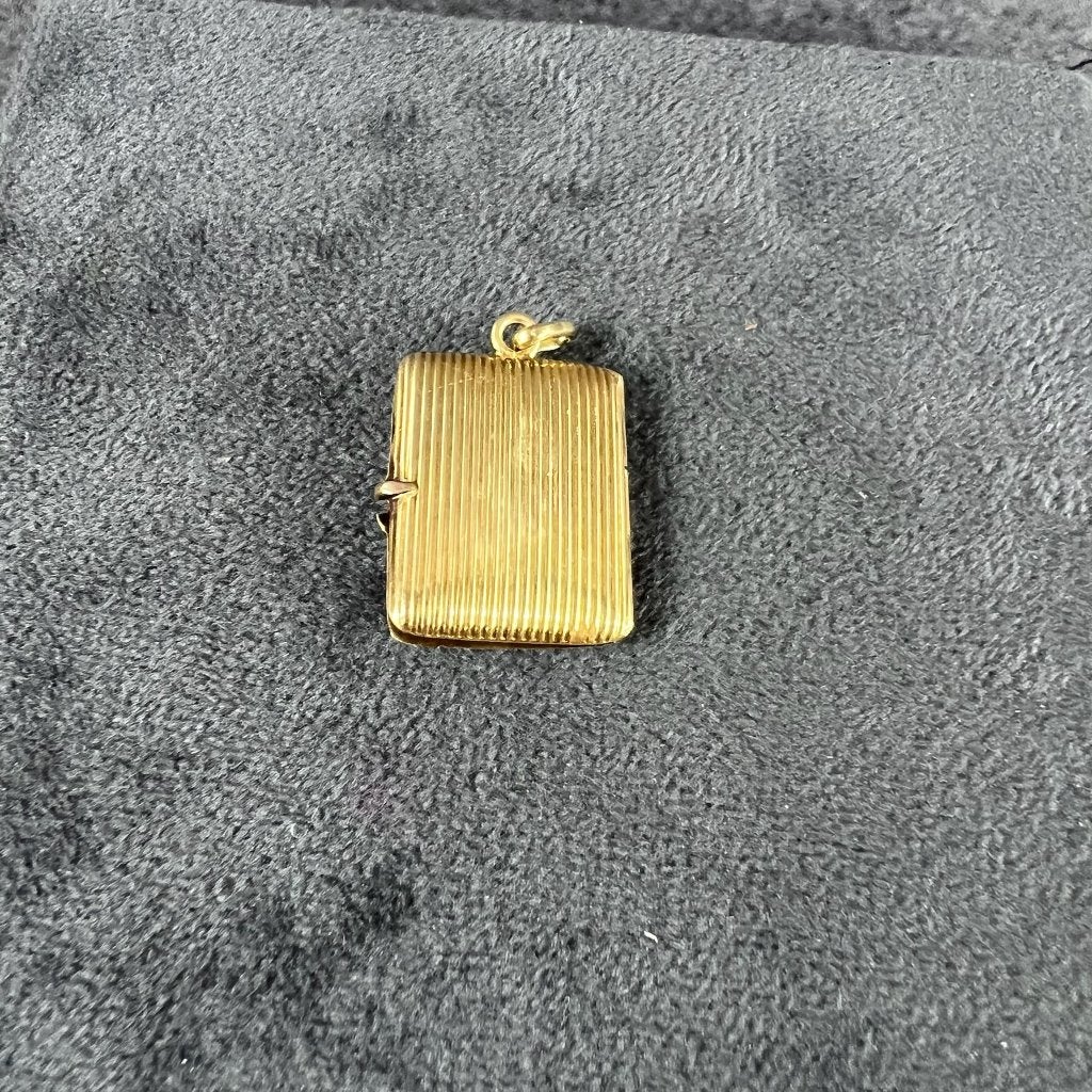 Gouden hanger | 14k | 4,32g | medaillon rechhoekig | 418055, Gebruikt, Overige voorstellingen, Ophalen of Verzenden, Goud