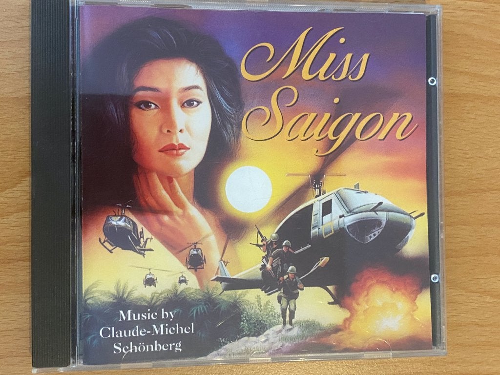 CD Miss Saigon, Ophalen, Gebruikt