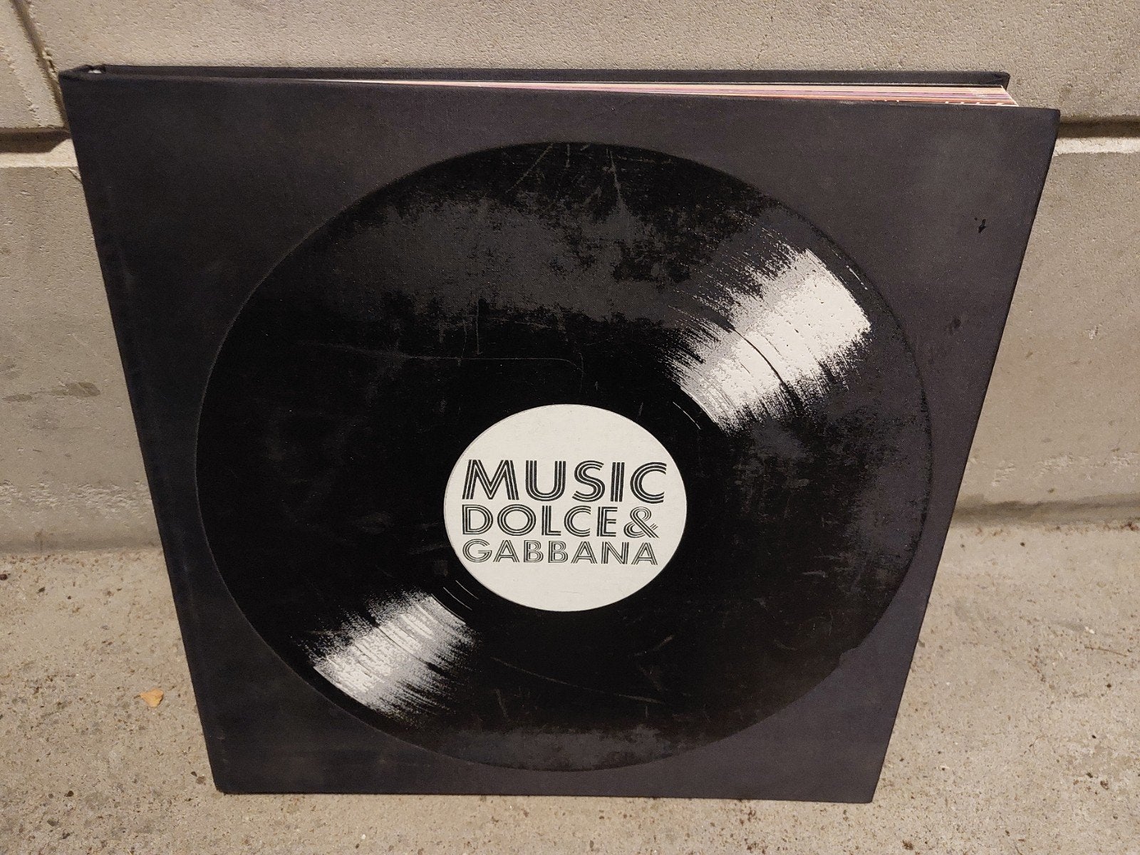 Music Dolce & Gabbana, Ophalen of Verzenden, Gelezen