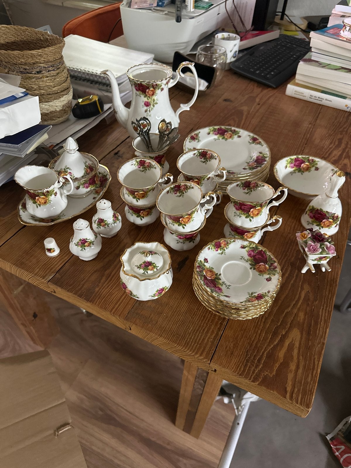 Royal Albert Old Country Roses Servies - koffieservies, Ophalen, Klassiek, Zo goed als nieuw, Bord(en)