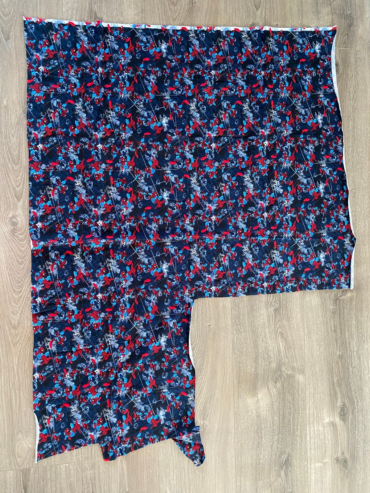 Spiderman stof - Nieuw, Overige materialen, Meerkleurig, Nieuw, Ophalen of Verzenden