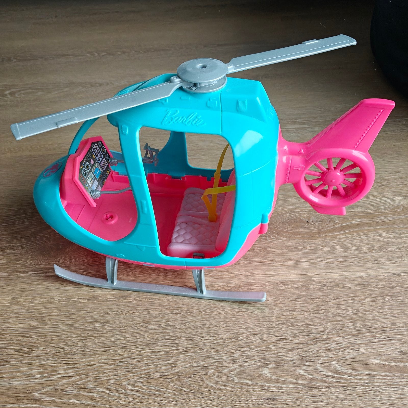 Barbie helikopter, Ophalen, Zo goed als nieuw, Barbie
