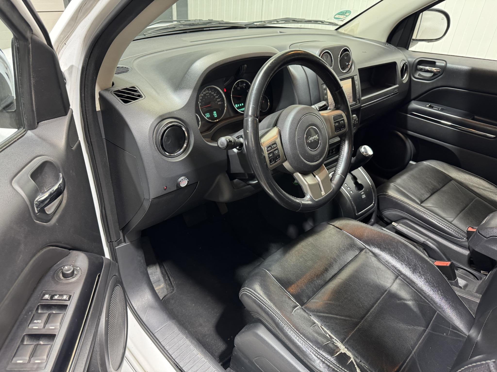 Foto 10 van Jeep Compass 2.4 Limited 4WD BAK KAPOT! MOTOR 100%