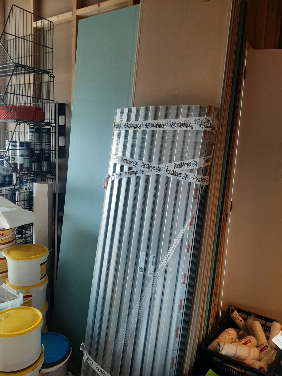 Diverse houten platen, gipsplaten en zwaluwstaart platen, Ophalen, Gebruikt, Balk, Overige houtsoorten
