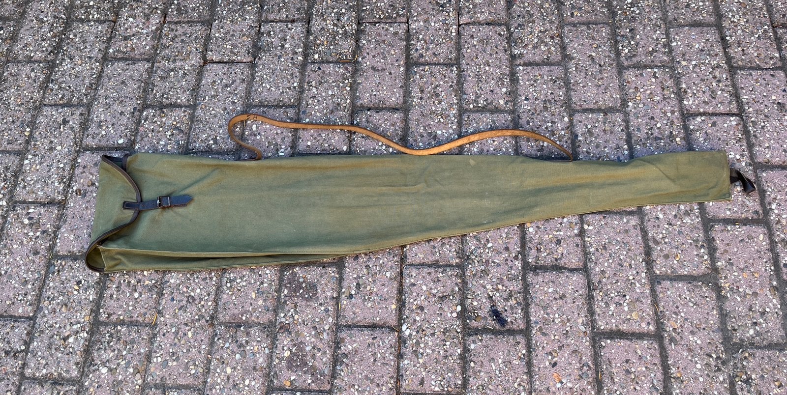 Foudraal, draagtas voor geweer of luchtbuks., Ophalen of Verzenden, Gebruikt