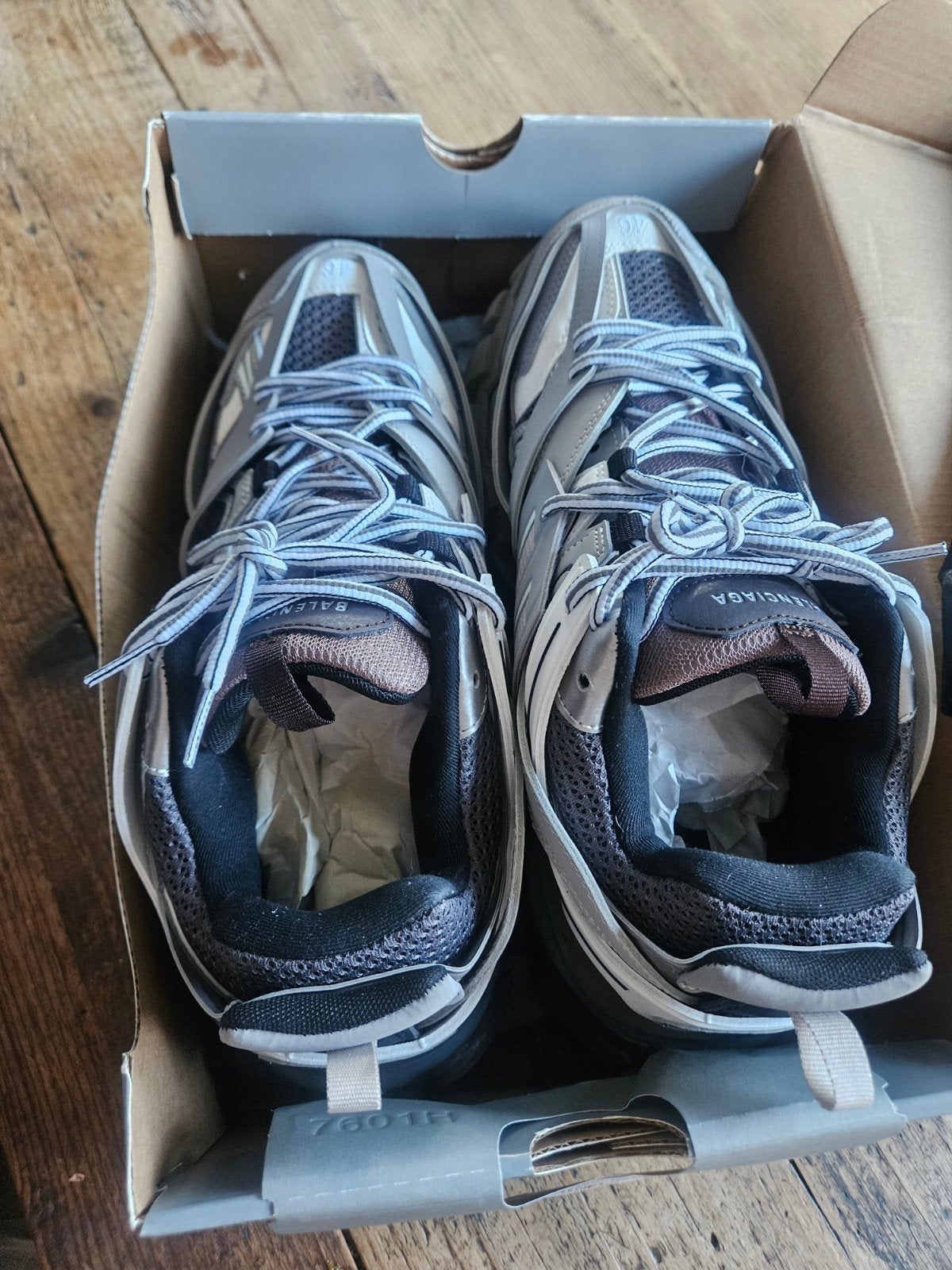Splinternieuwe Balenciaga Tracks - Grijs/Wit - Maat 46, Kleding | Heren, Schoenen, Overige kleuren, Nieuw, Ophalen of Verzenden