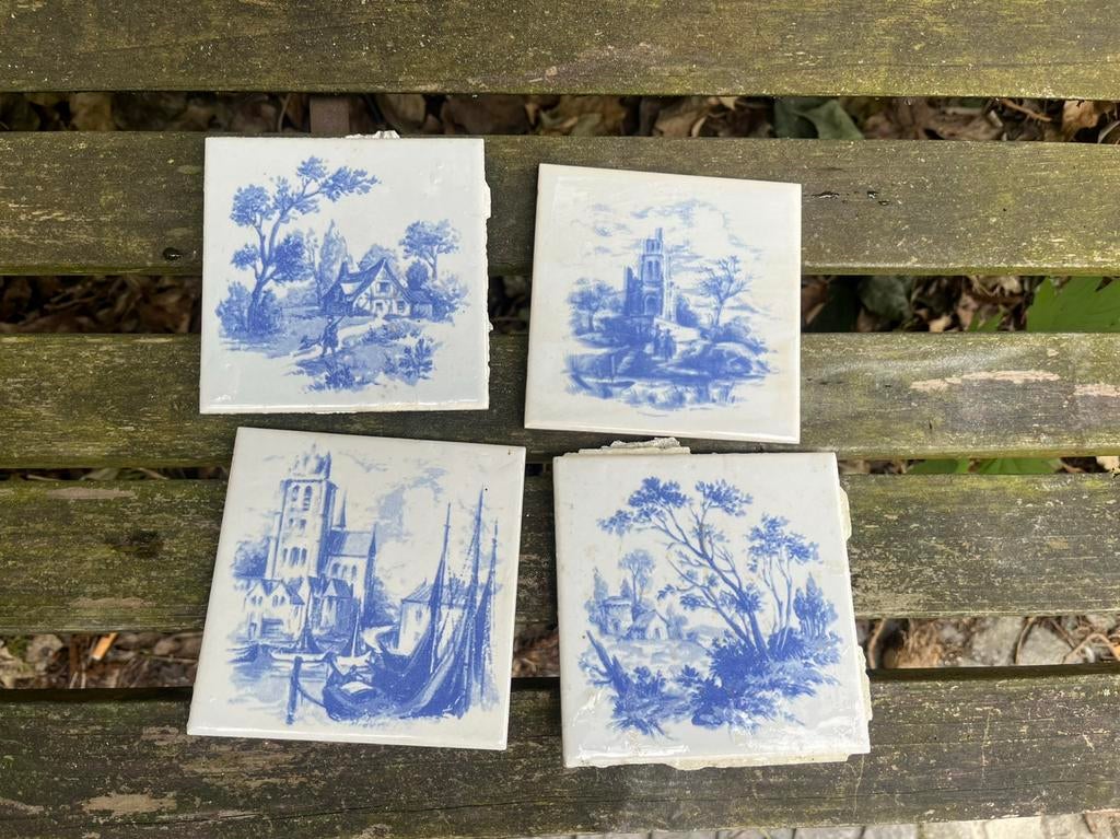 Decoratieve tegels – Delft stijl (ongeveer 50 stuks), Doe-het-zelf en Verbouw, Tegels, Zo goed als nieuw, Minder dan 5 m², Wandtegels